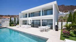 Aqua Leo Villa in Costa Adeje,